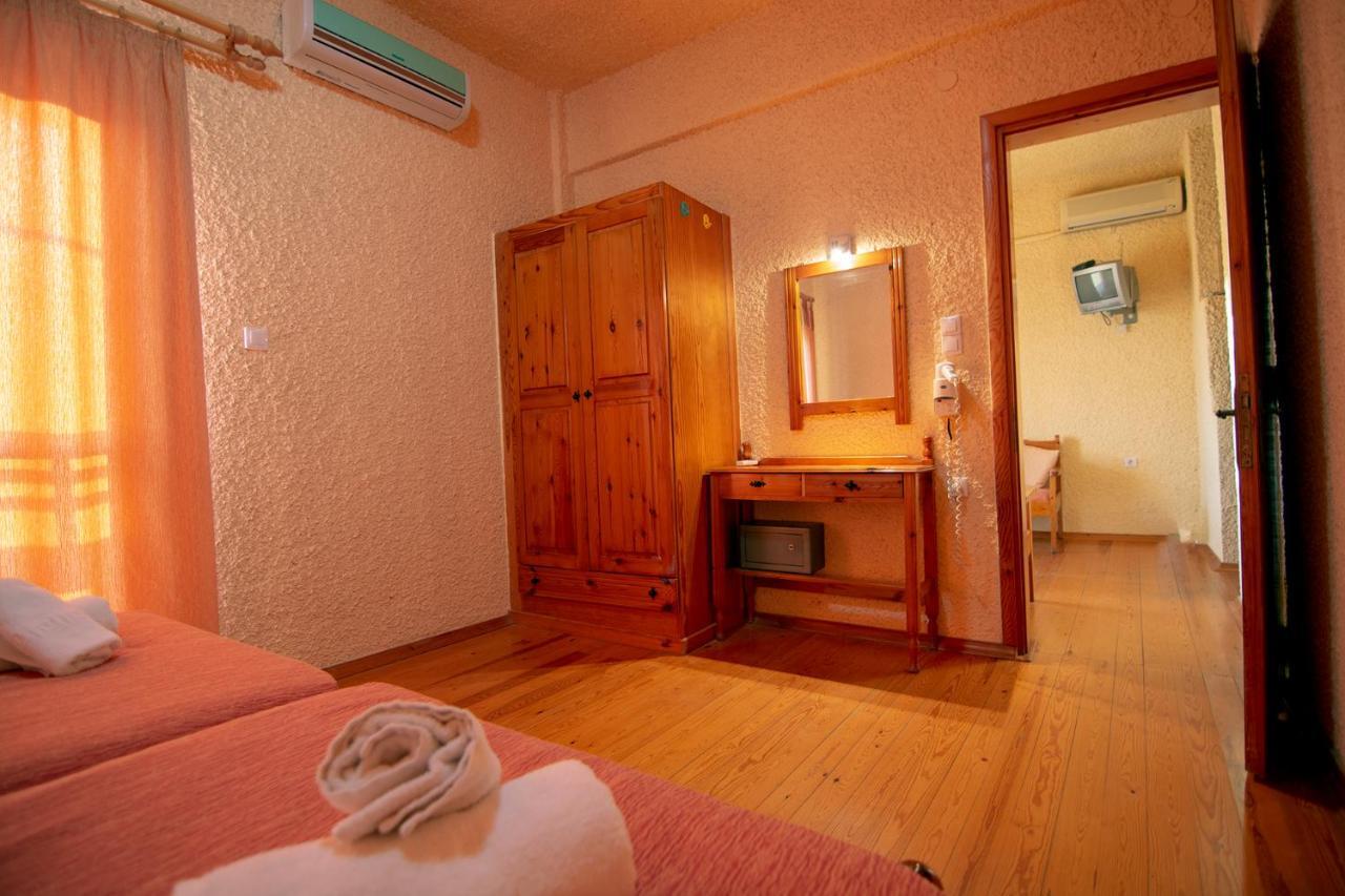 Aparthotel New Wave Paleochora Exterior foto